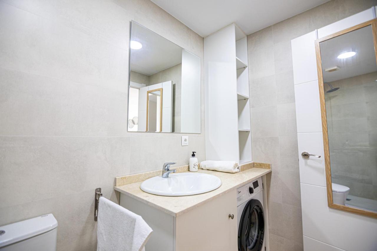 Sunstay Seaside Flat I Puerto Marina Benalmádena Esterno foto